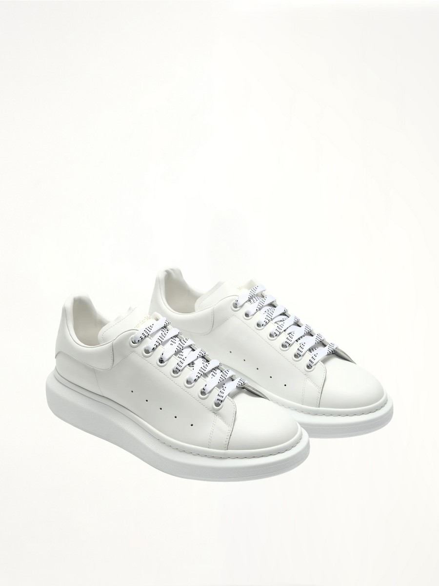 Larry Oversized Sneaker in White Front View | ALEXANDER MCQUEEN