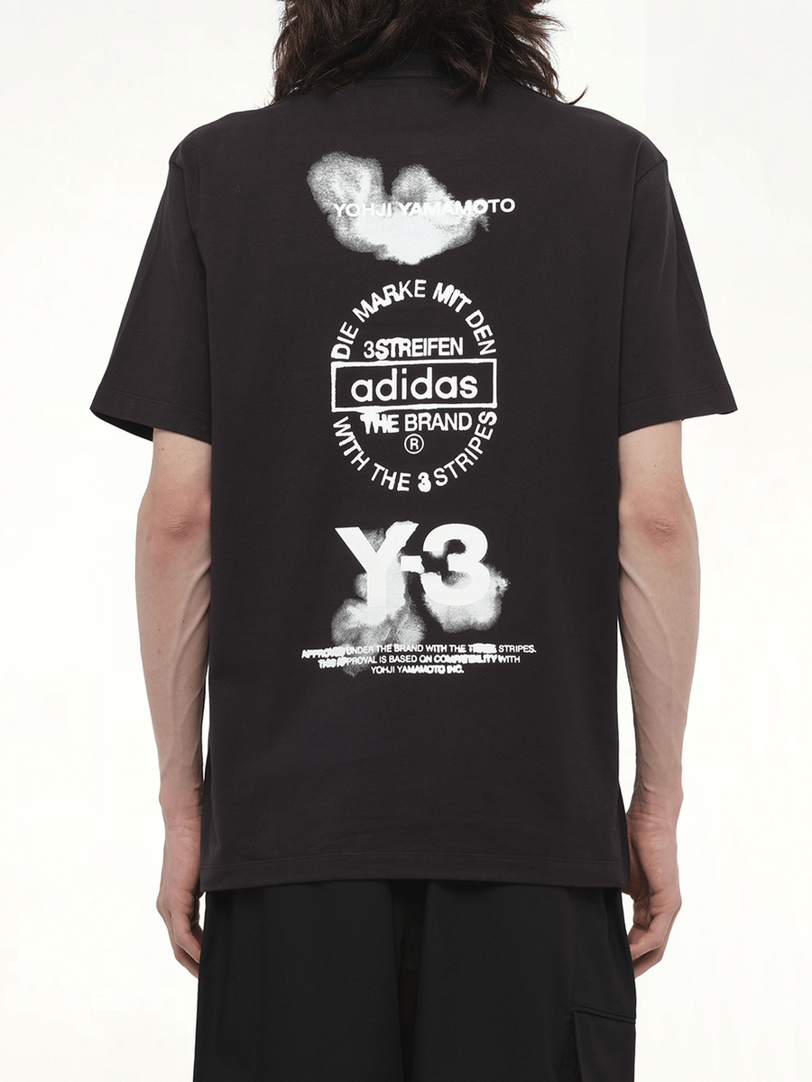 Graphic Short Sleeve T-Shirt in Black