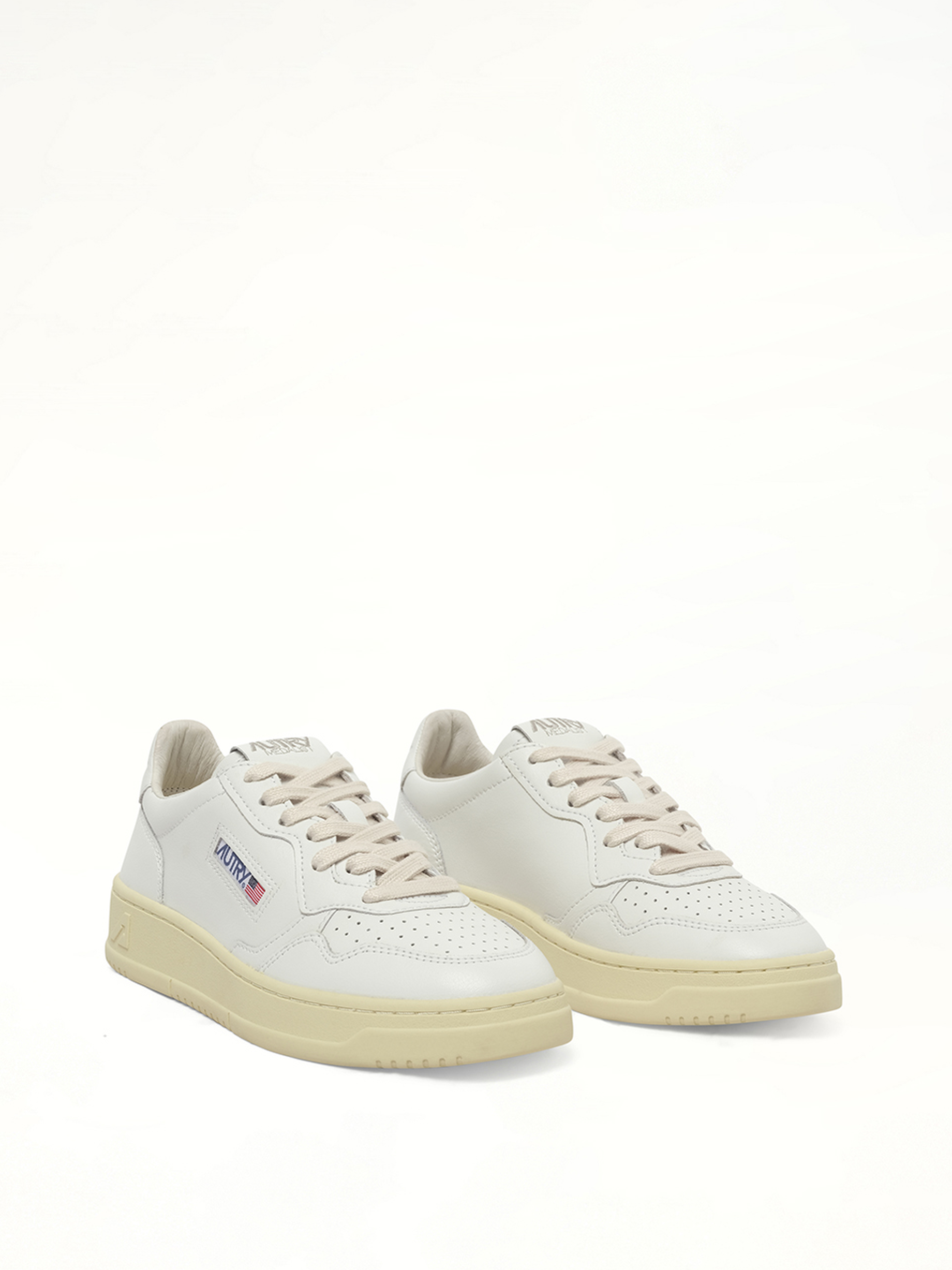 Medalist Low Sneakers in White/White Front View | AUTRY