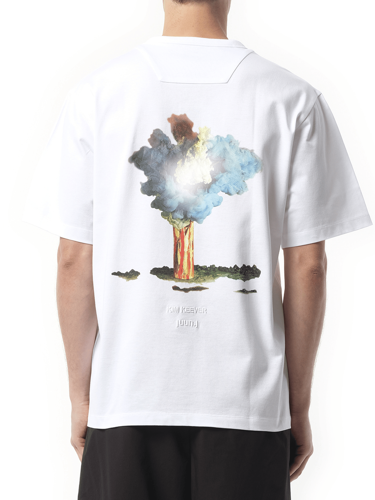 Juunj Kim Keever Flower Graphic Loose Short Sleeve T-Shirt in White