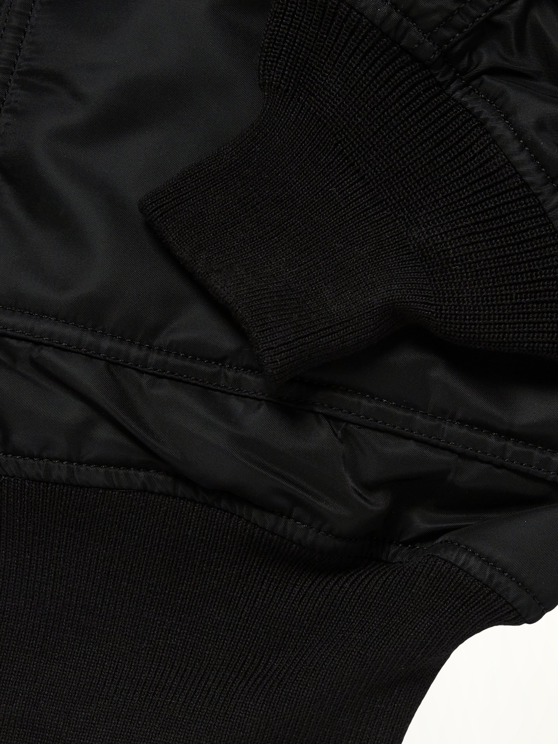 TC x Alpha Industries 봄버 재킷 (스파이크 버전) 블랙
