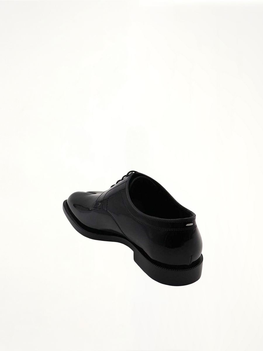 Tabi Lace-ups Shoes in Shine Black Back View | MAISON MARGIELA