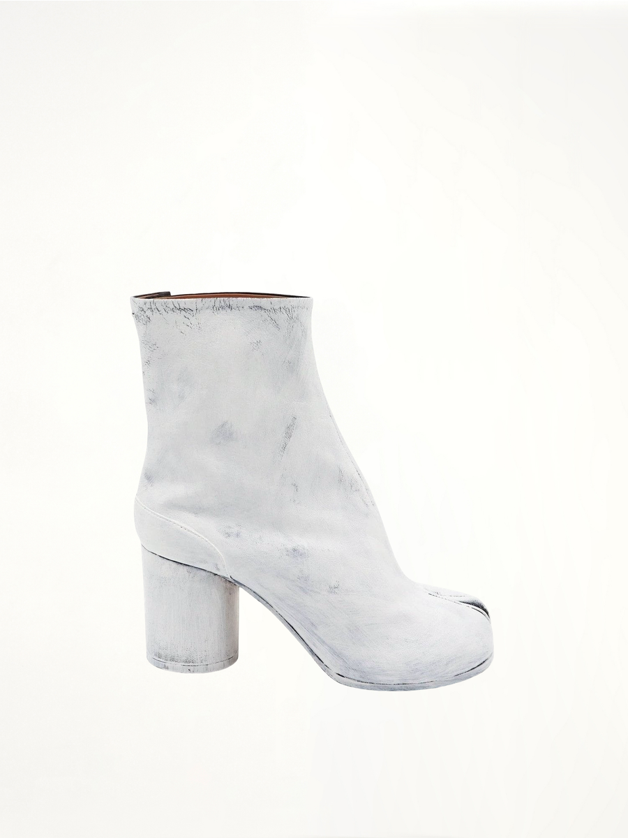 Tabi Bianchetto Ankle Boots 8cm Heel Side View | MAISON MARGIELA