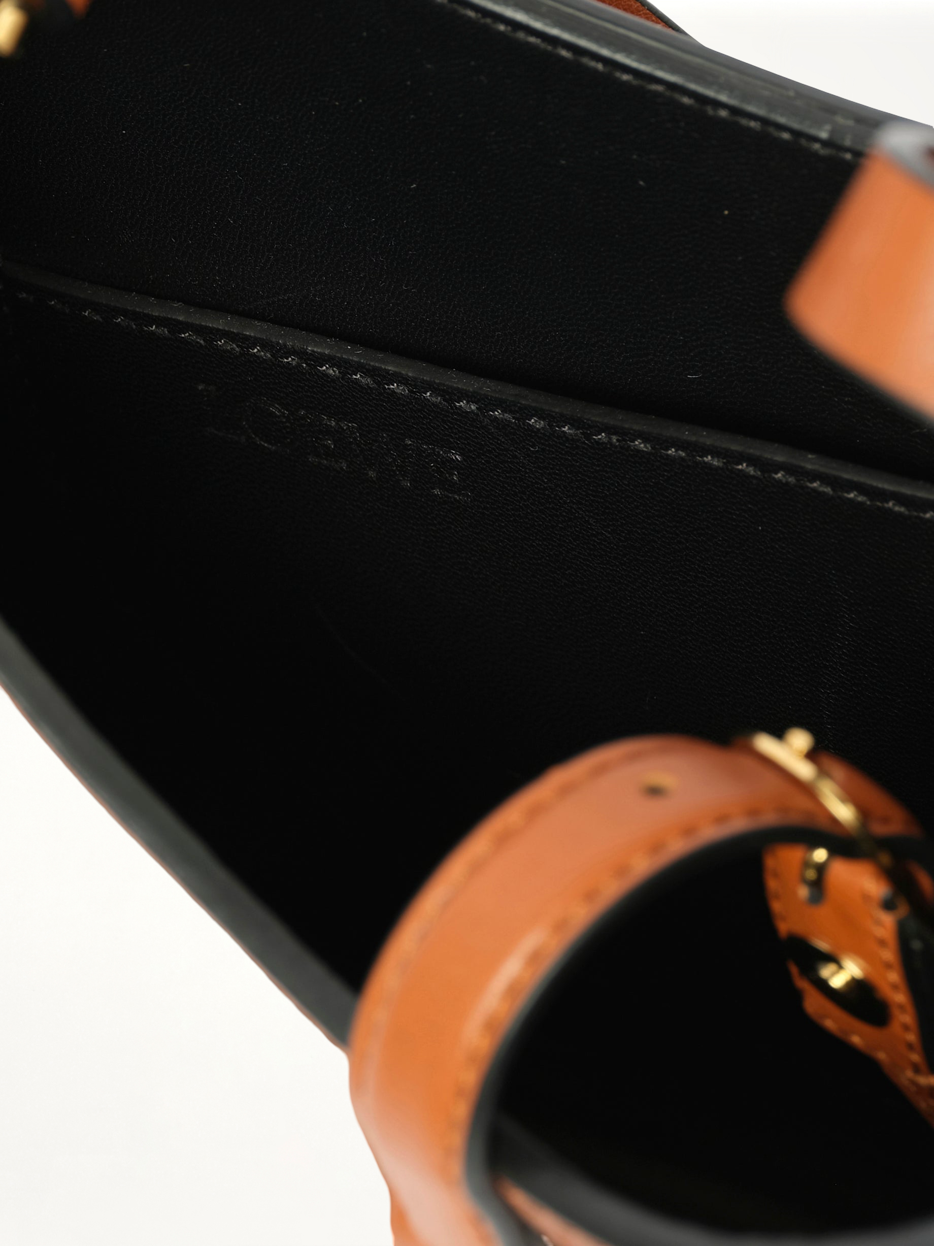 Joyce Bag S in Tan