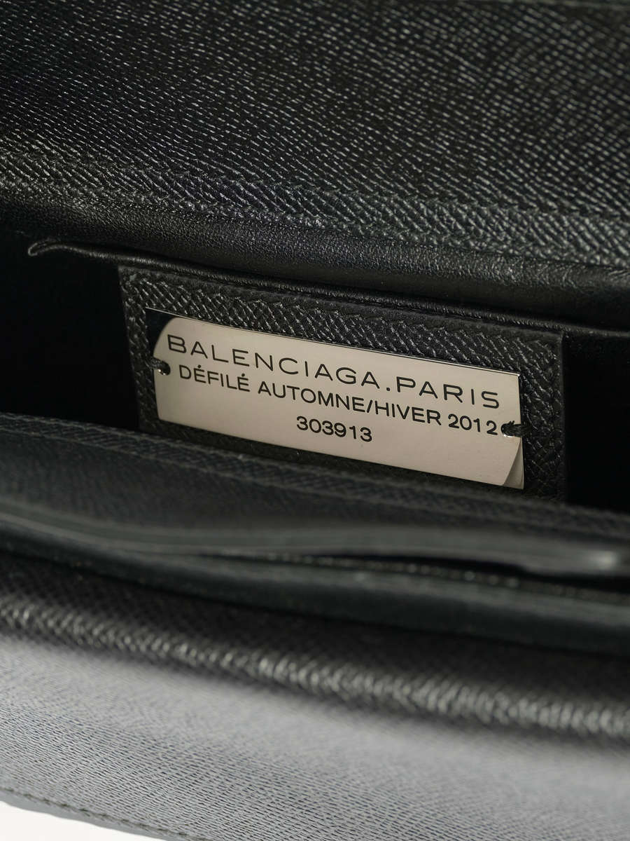 Handbag in Black/Red