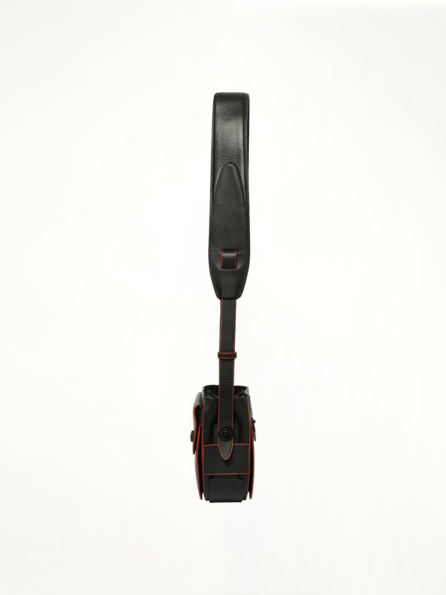 Handbag in Black/Red