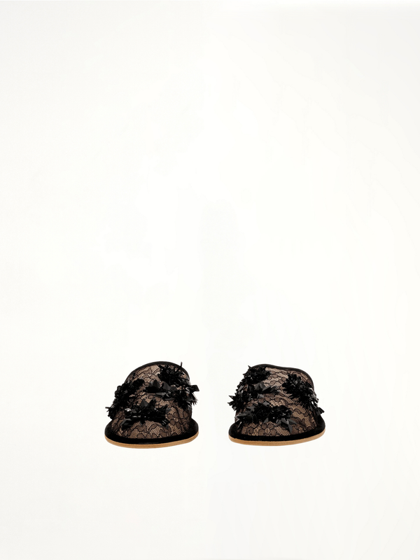 Scarpa D.Fleurs Shoes in Black Front View | BALENCIAGA