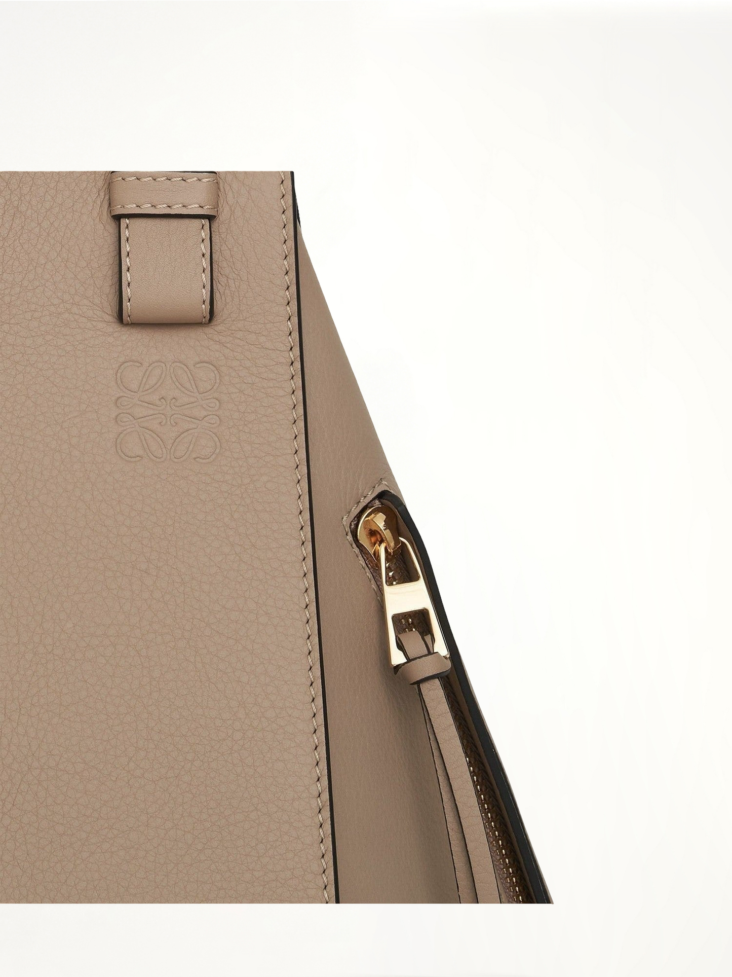 Small Hammock Bag in Classic Calfskin in Sand