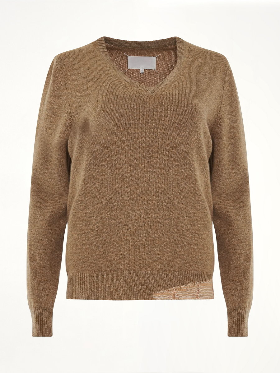 Knit V Neck Pullover in Beige