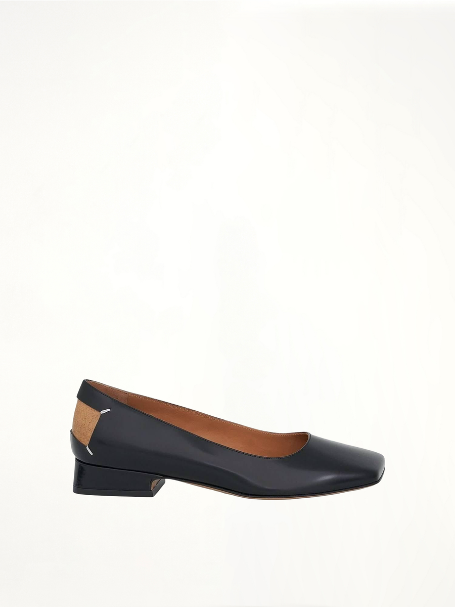 Four Stitches Decortique Ballerinas in Black Side View | MAISON MARGIELA