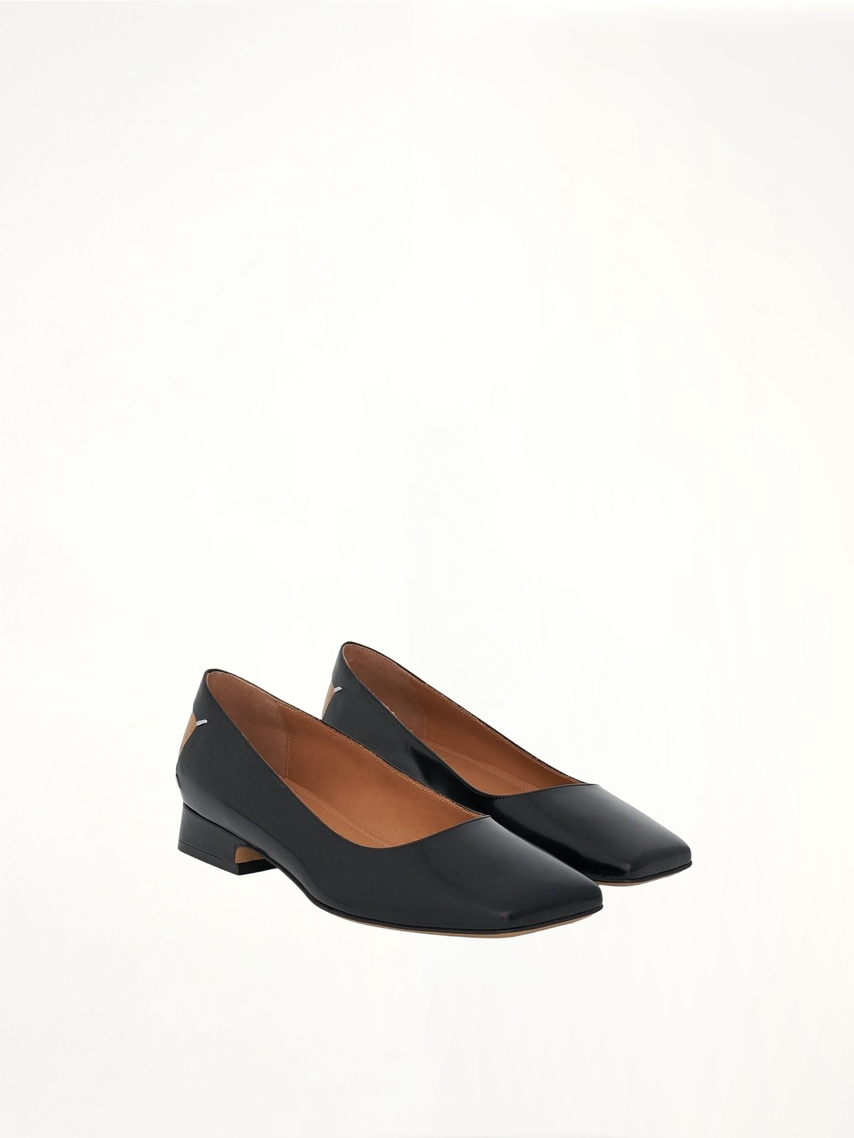 Four Stitches Decortique Ballerinas in Black Front View | MAISON MARGIELA