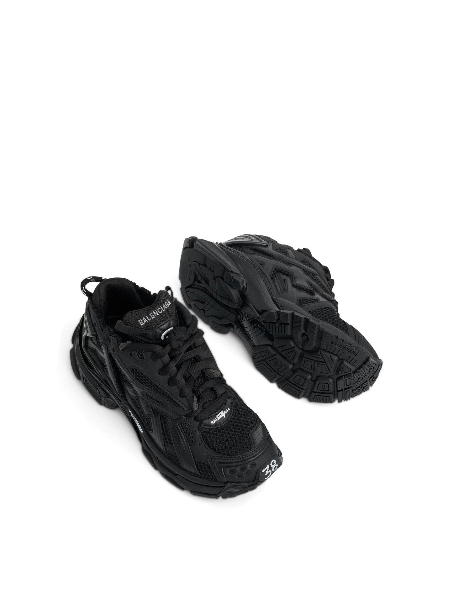 Women Runner Sneaker in Black Matt