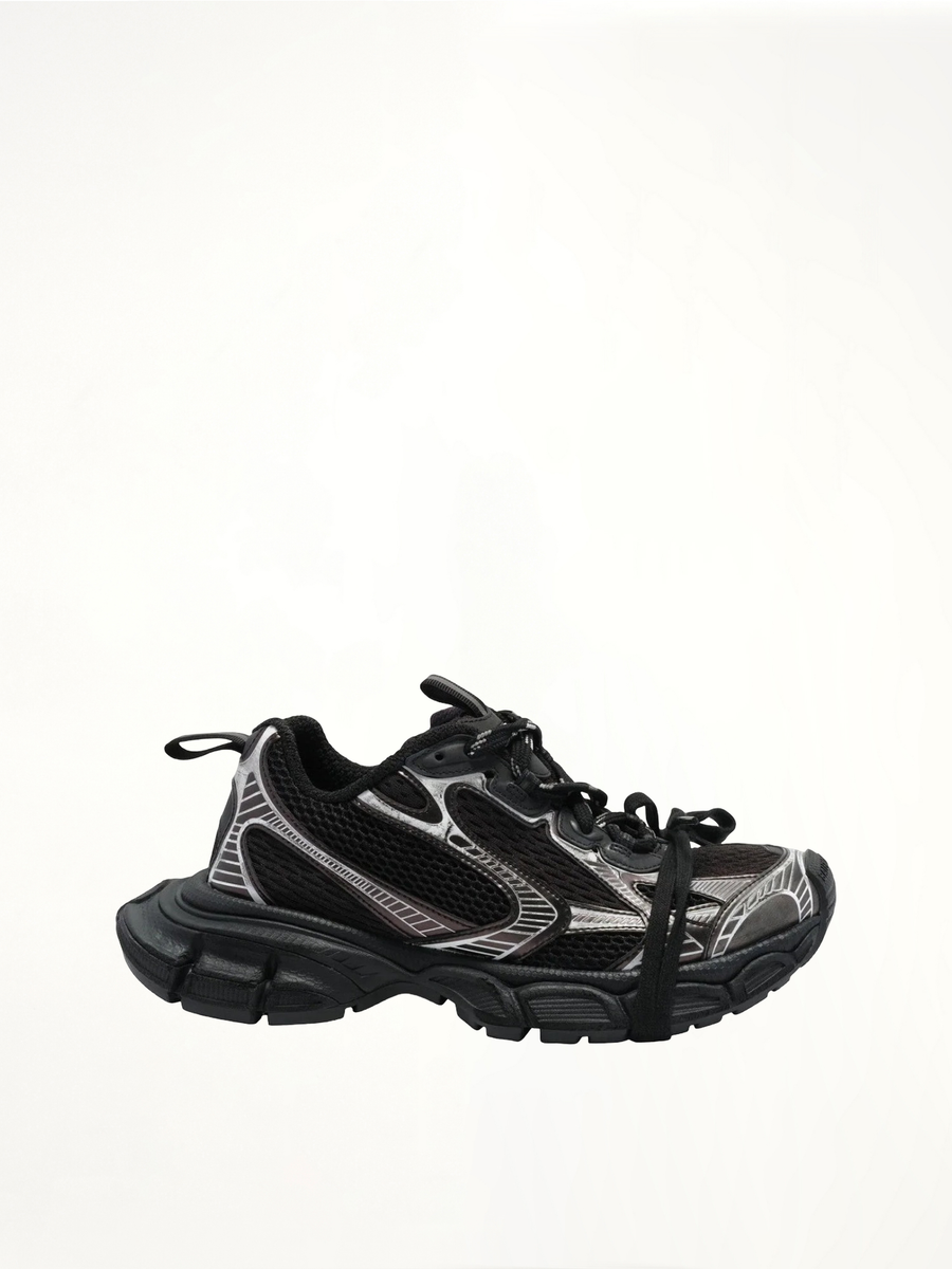 3XL Sneaker in Black/White Side View | BALENCIAGA