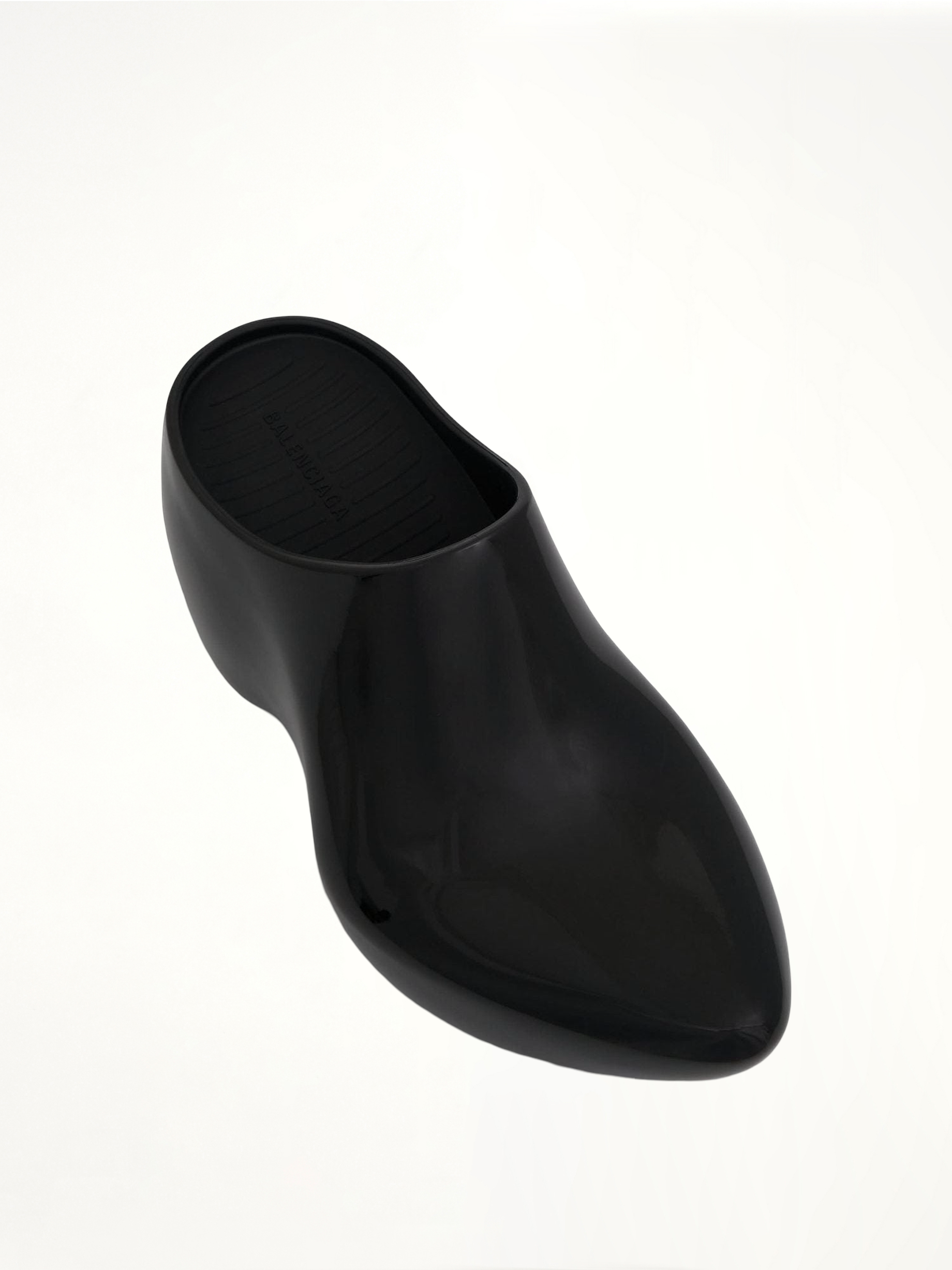 Technoclog Shinny Mule in Black Top View | BALENCIAGA