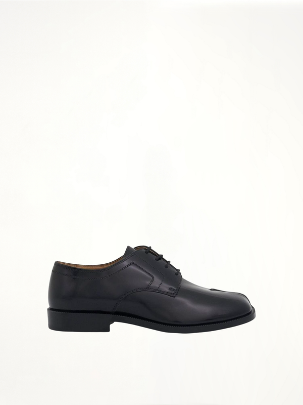 Tabi Lace-ups Stitch Shoes in Black Side View | MAISON MARGIELA