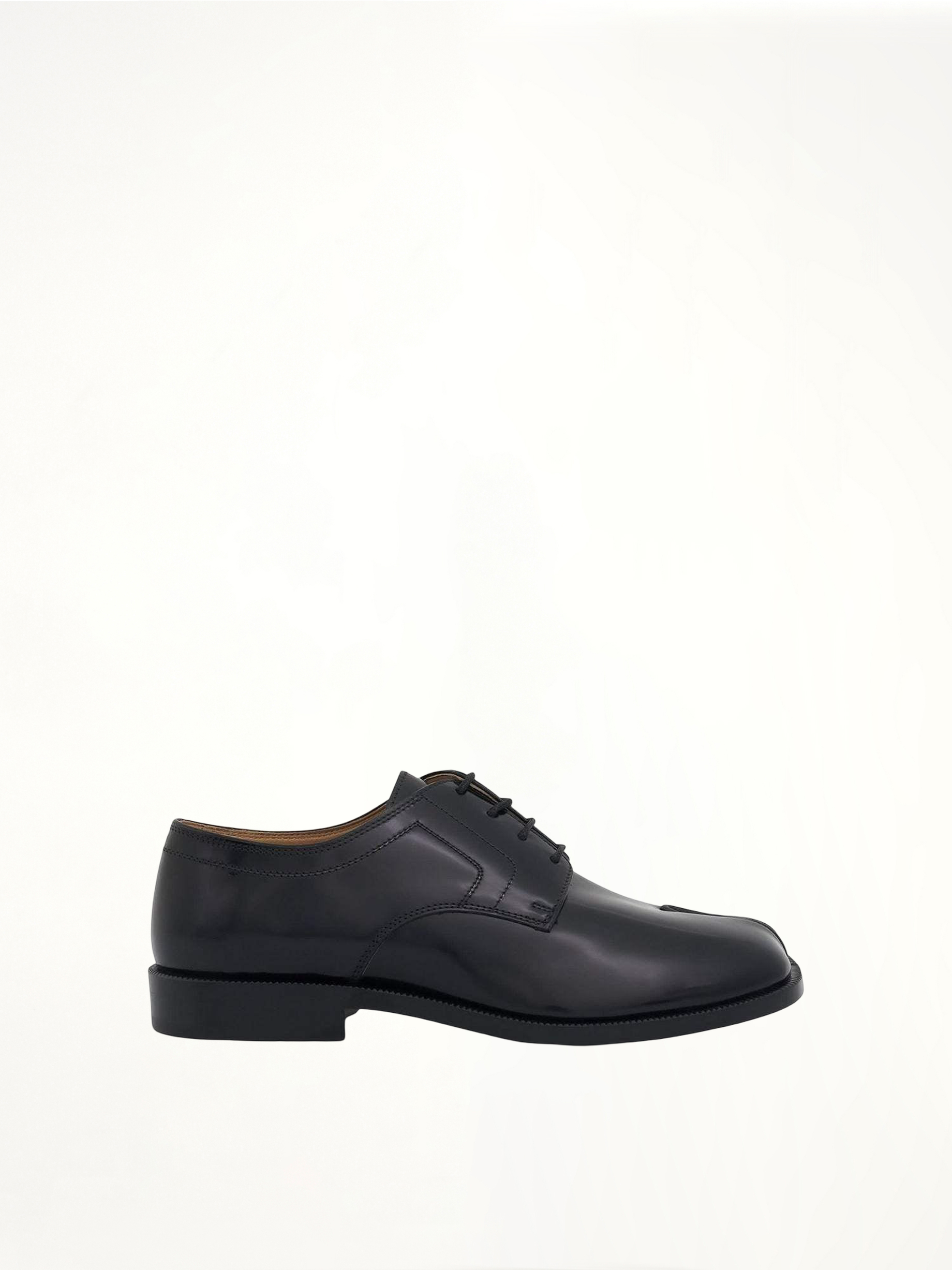 Tabi Lace-ups Stitch Shoes in Black Side View | MAISON MARGIELA