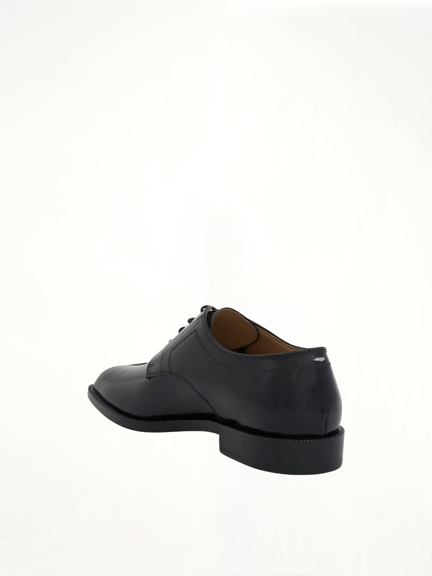 Tabi Lace-ups Stitch Shoes in Black Top View | MAISON MARGIELA