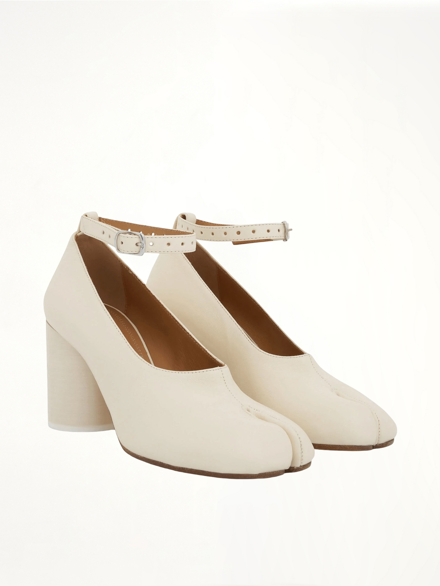 Tabi 8cm Heel Pumps in White Front View | MAISON MARGIELA