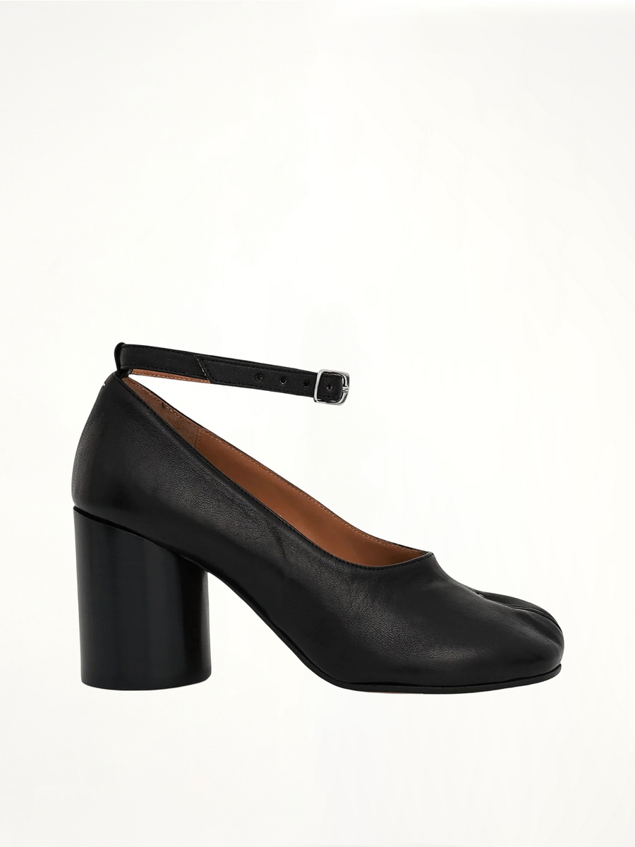Tabi 8cm Heel Pumps in Black Side View | MAISON MARGIELA