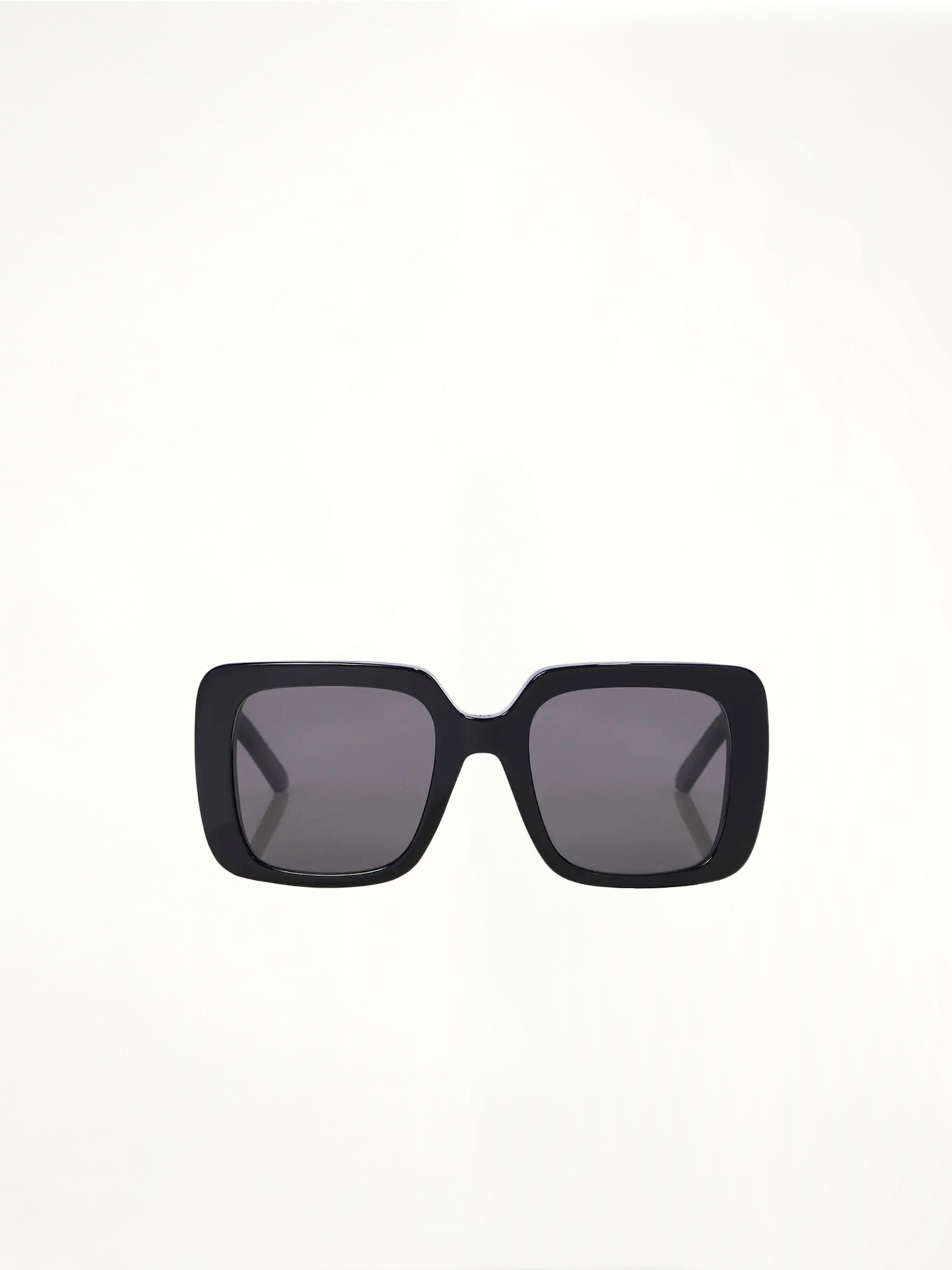 WilDior S3U 10A0 Square Sunglasses in Black