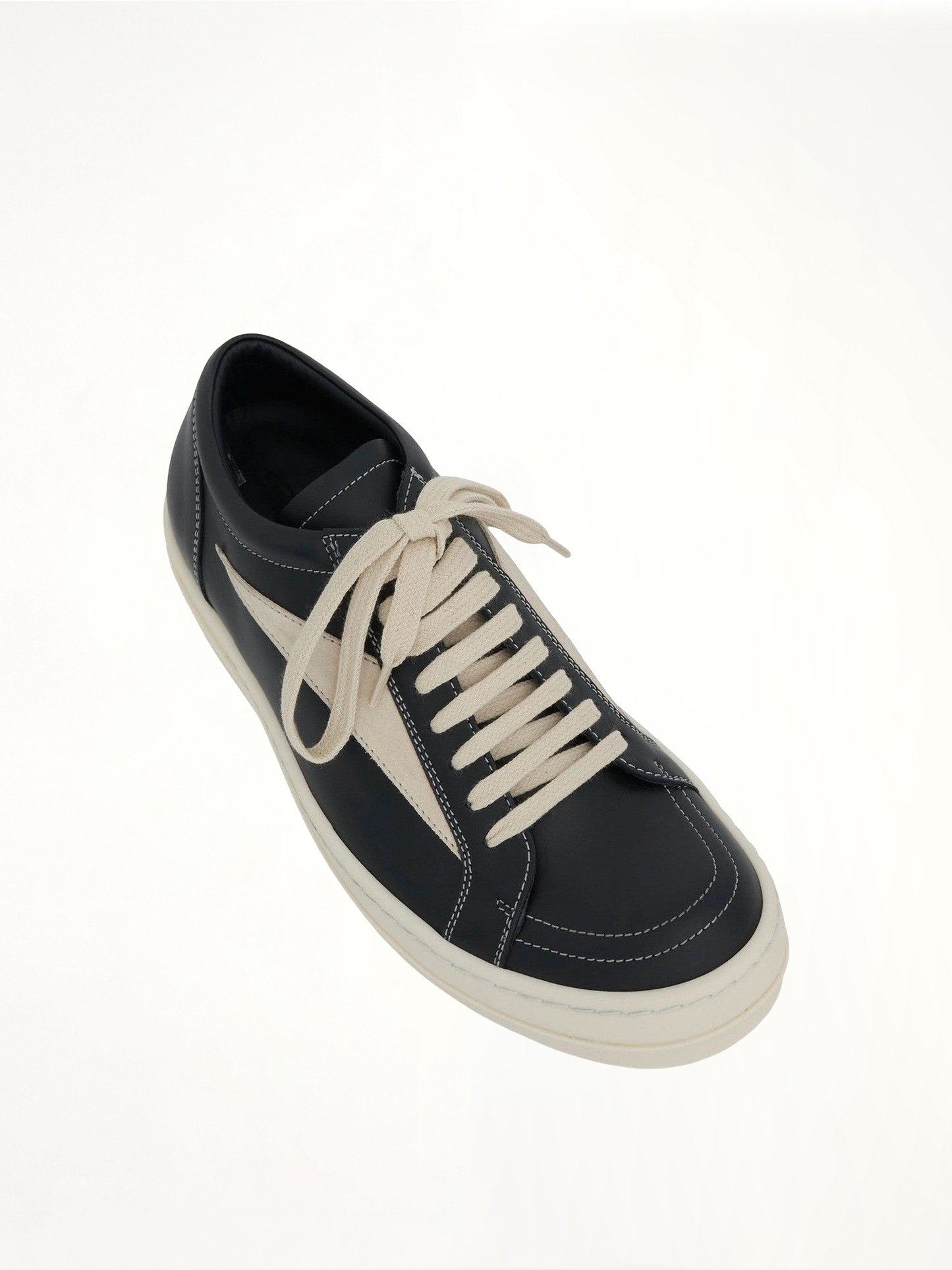 Vintage Leather Sneaker in Black/Milk