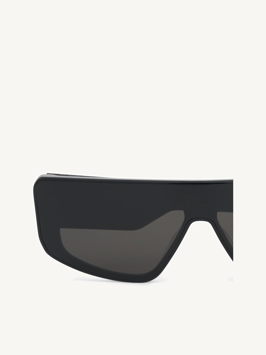 Performa Sunglasses in Black