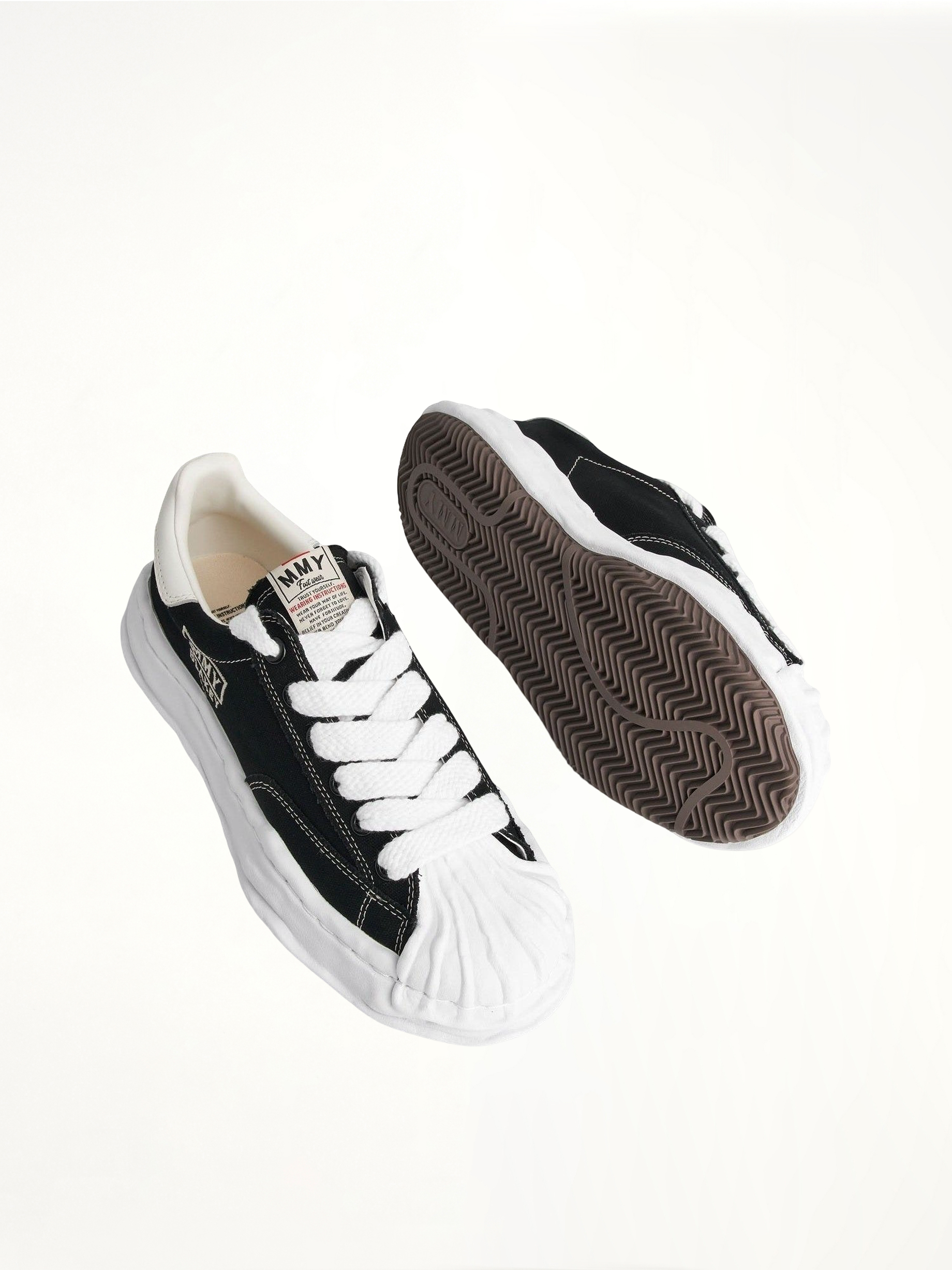 Blakey OG Sneaker in Black/White Top View | MAISON MIHARA YASUHIRO