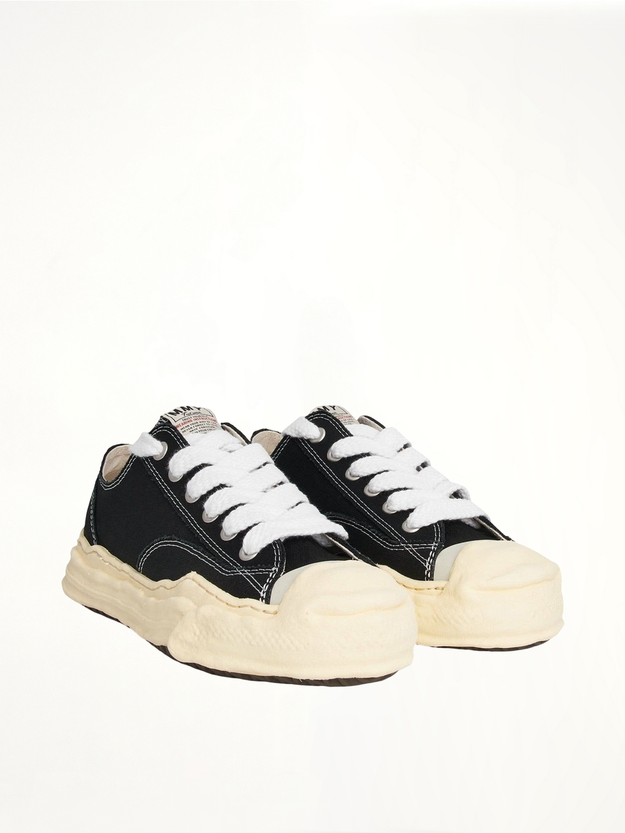Hank OG Vintage Sneaker in Black/White Front View | MAISON MIHARA YASUHIRO