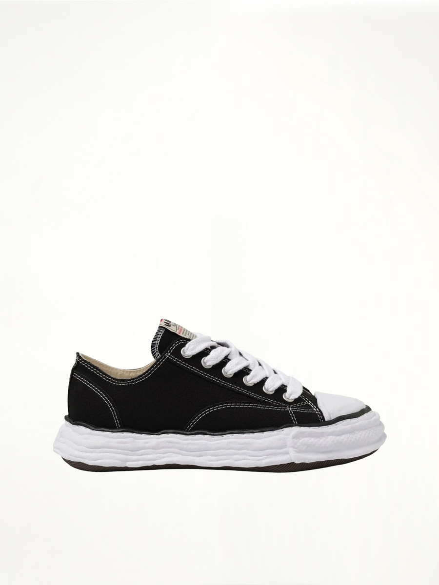 Peterson 23 OG Sneaker in Black/White Side View | MAISON MIHARA YASUHIRO