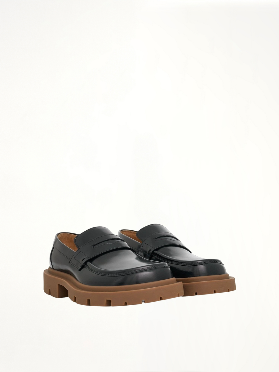 Ivy Loafer in Black/Honey Front View | MAISON MARGIELA