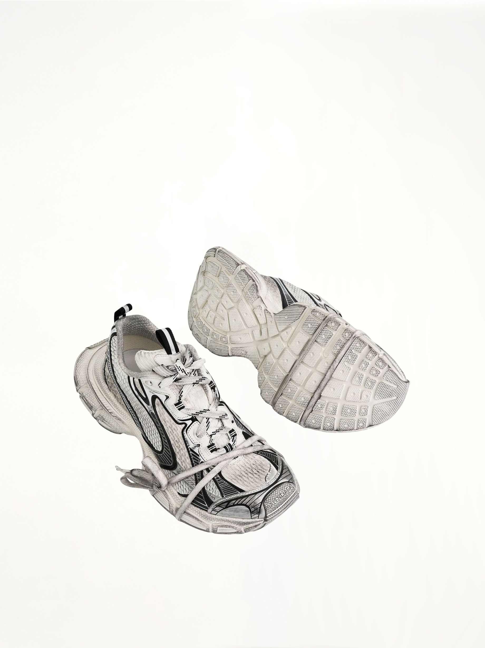 3XL Sneaker in White/Black Top View | BALENCIAGA