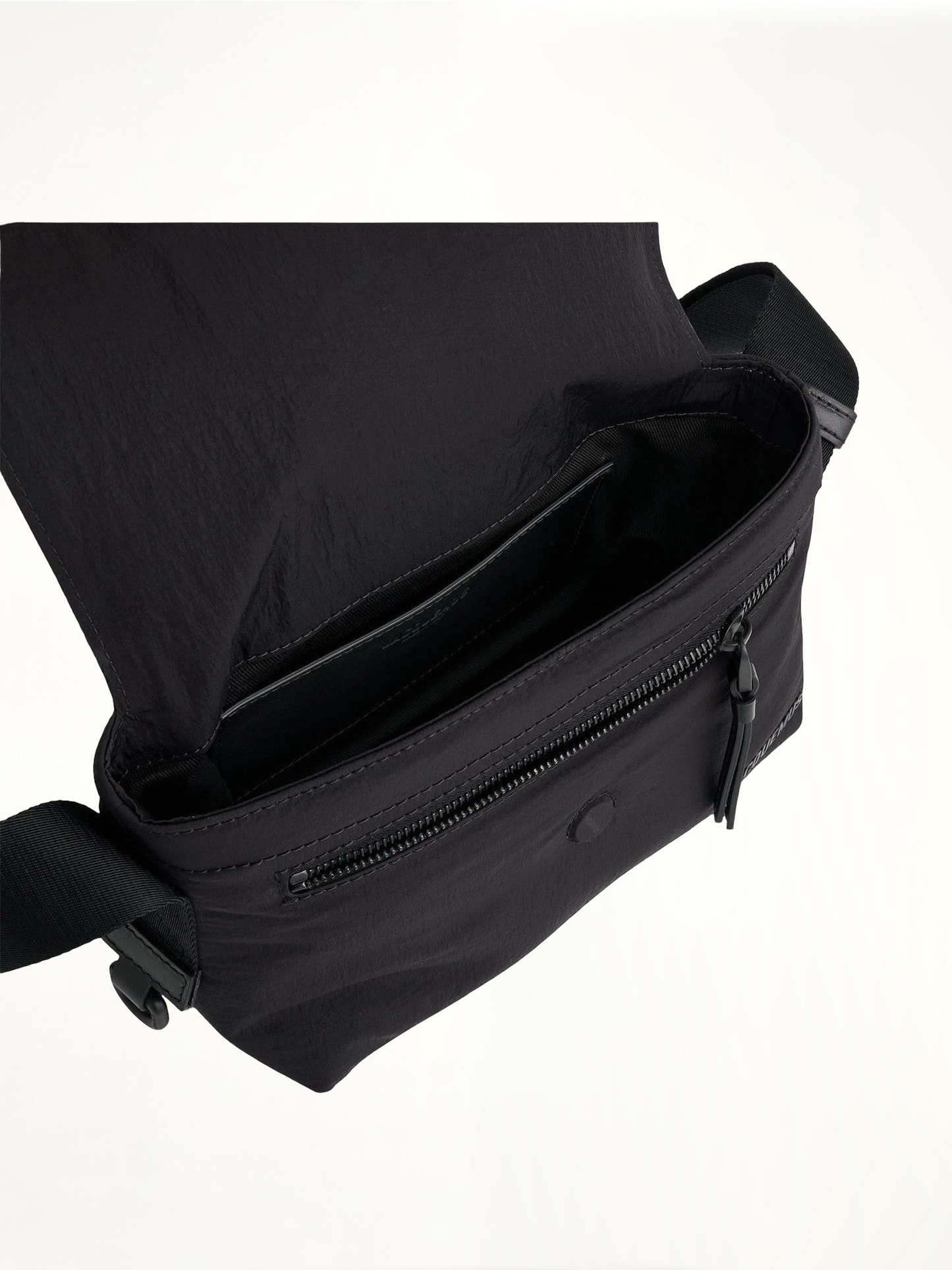 Le Petit Messenger Bambi Bag in Black