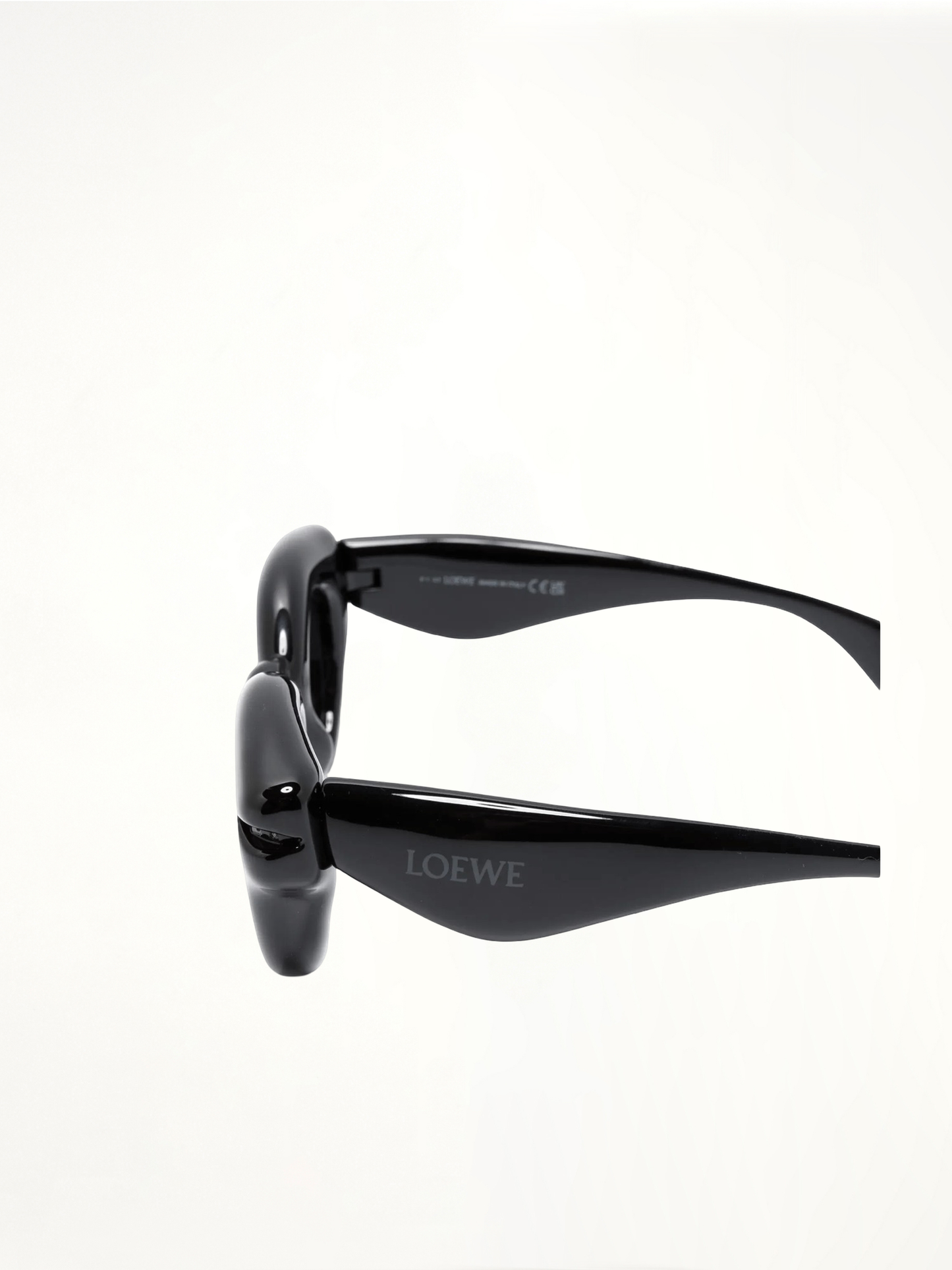 Loewe LW40118I 4601A Injected Sunglasses in Black