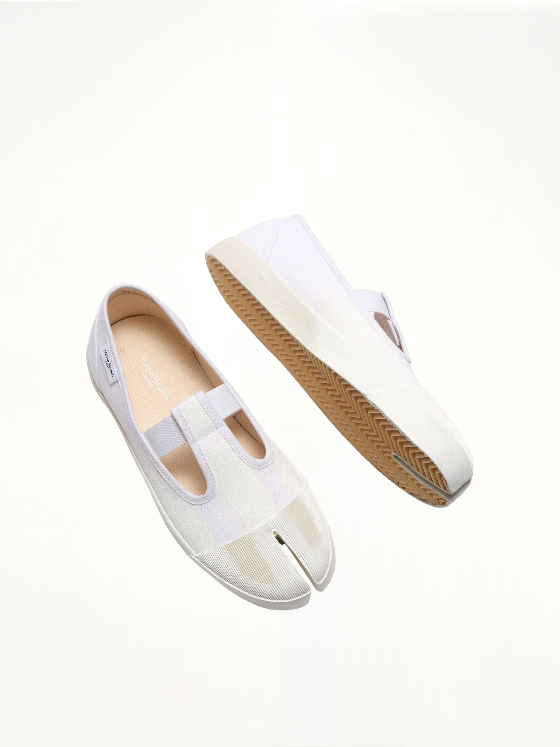 Tabi Toe Sneakers in White/White Top View | MAISON MARGIELA