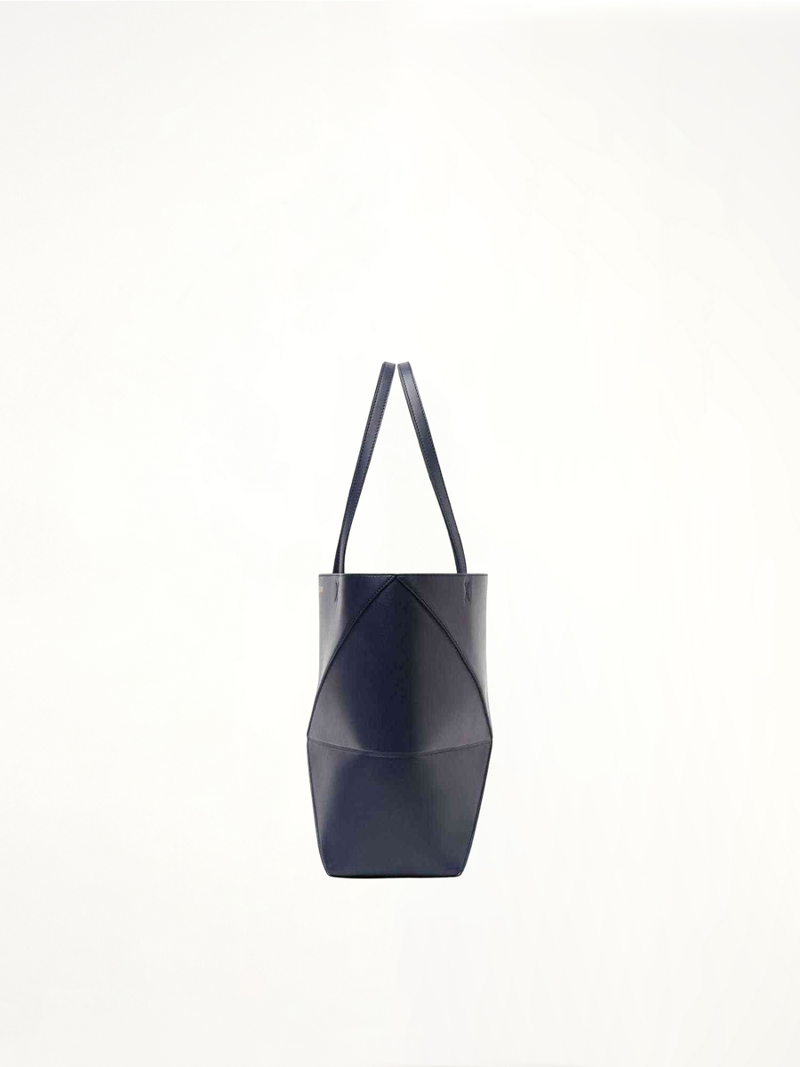 Puzzle Fold Tote Medium in Abyss Blue