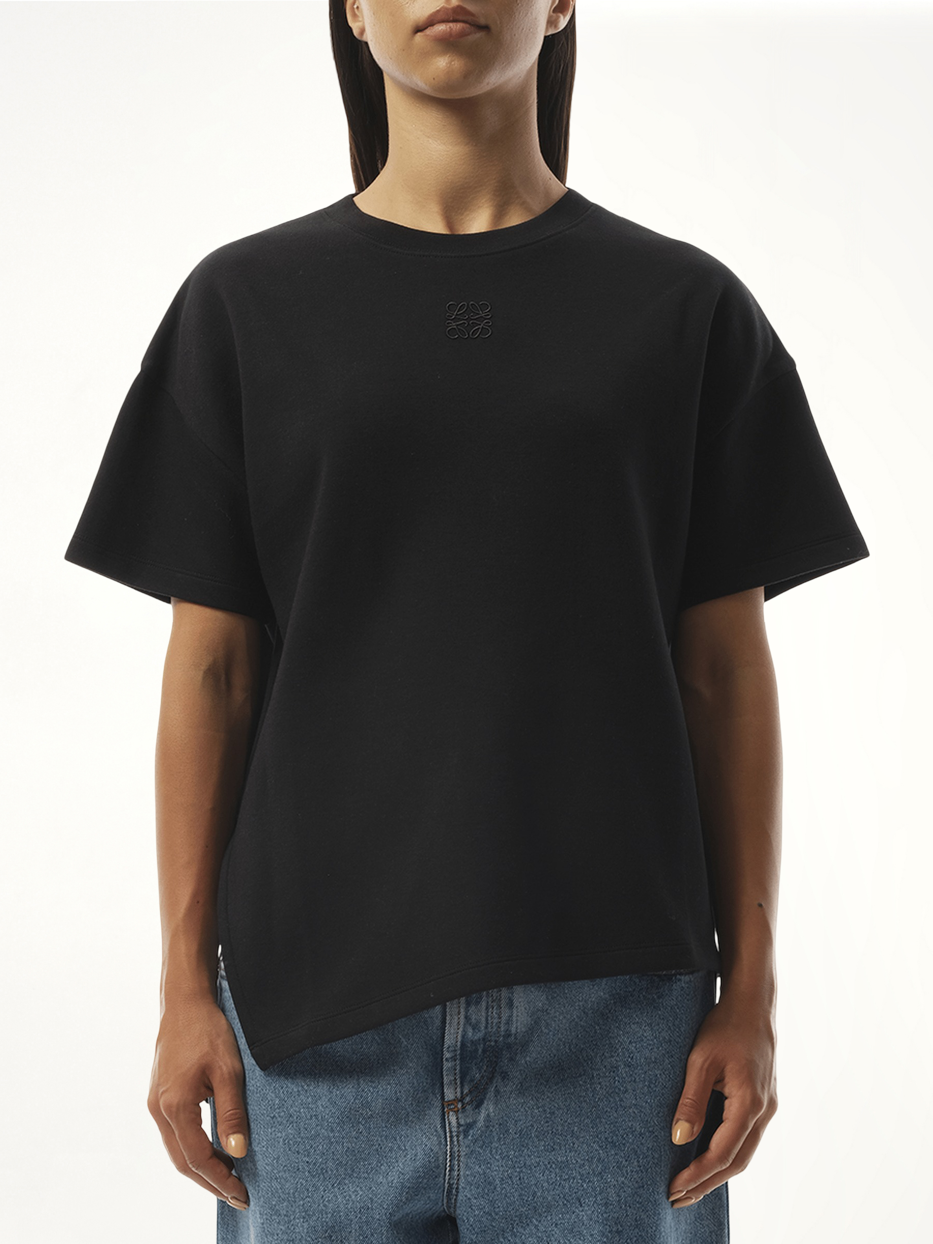 ブラックのアシンメトリックTシャツ