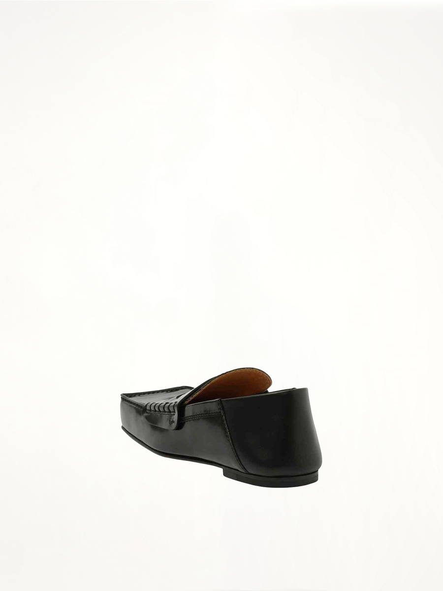 Les Moccasins Carre in Black Back View | JACQUEMUS