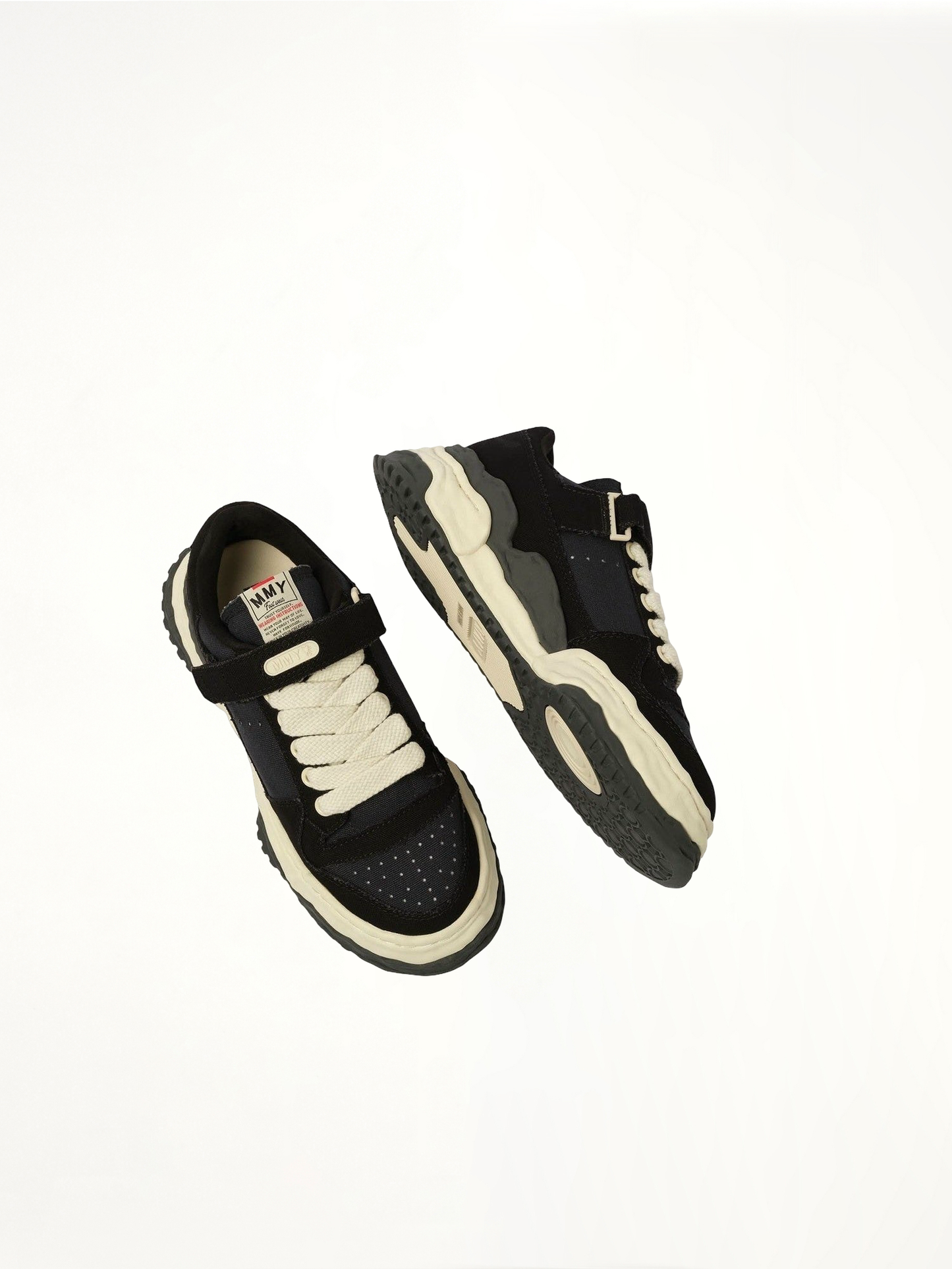 KEITH OG Low Top Sneaker in Black/White