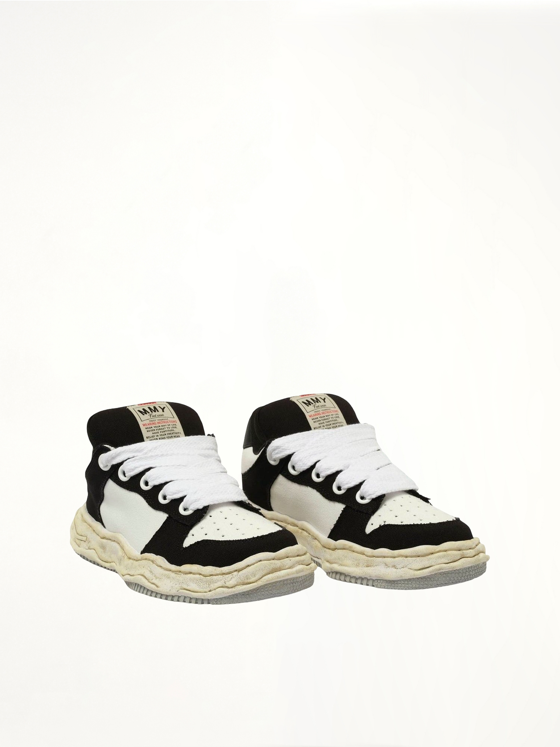 WAYNE OG Puffer Sneaker in Black/White Front View | MAISON MIHARA YASUHIRO