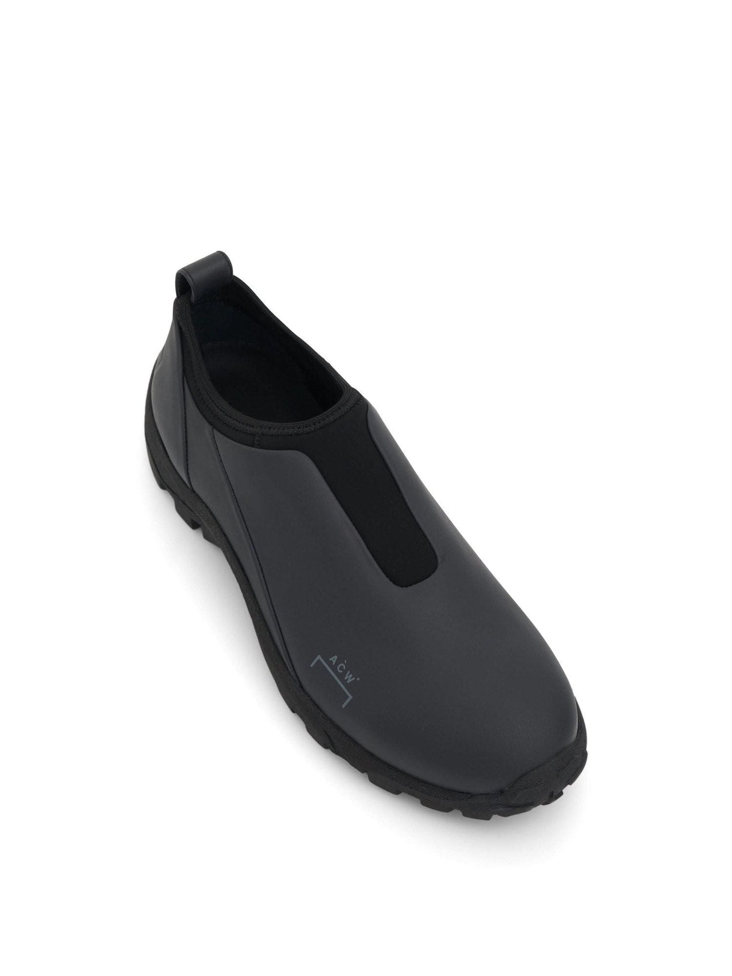 NC 1 Dirt Moc II Sneaker in Black