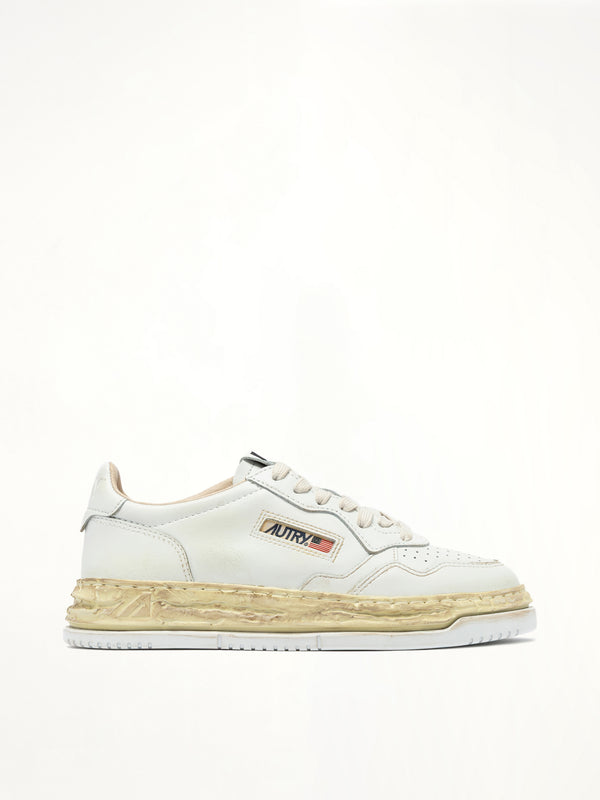 MMY Super Vintage Low Sneaker in White Side View | AUTRY