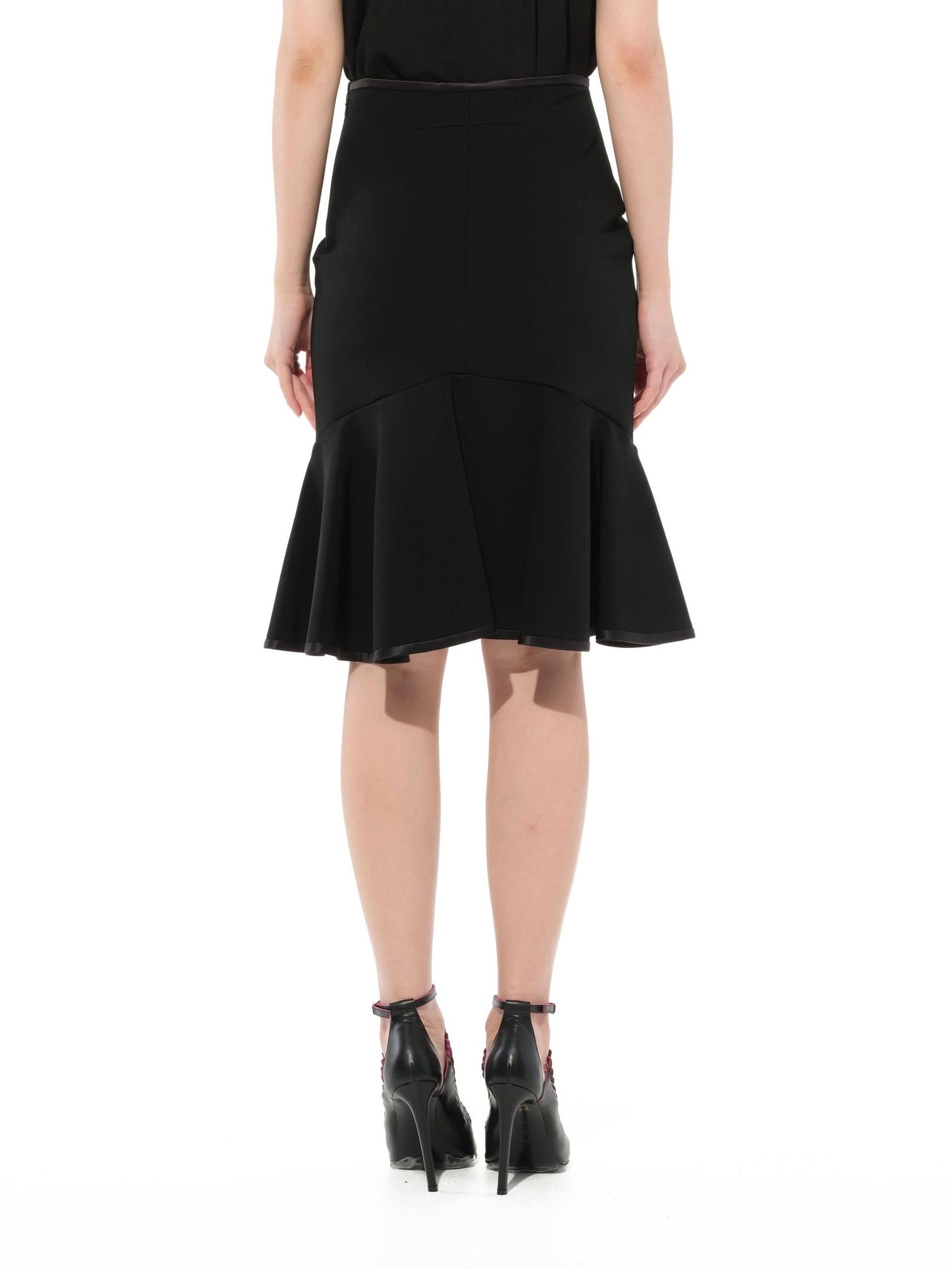 Classic Short Skirts in Black