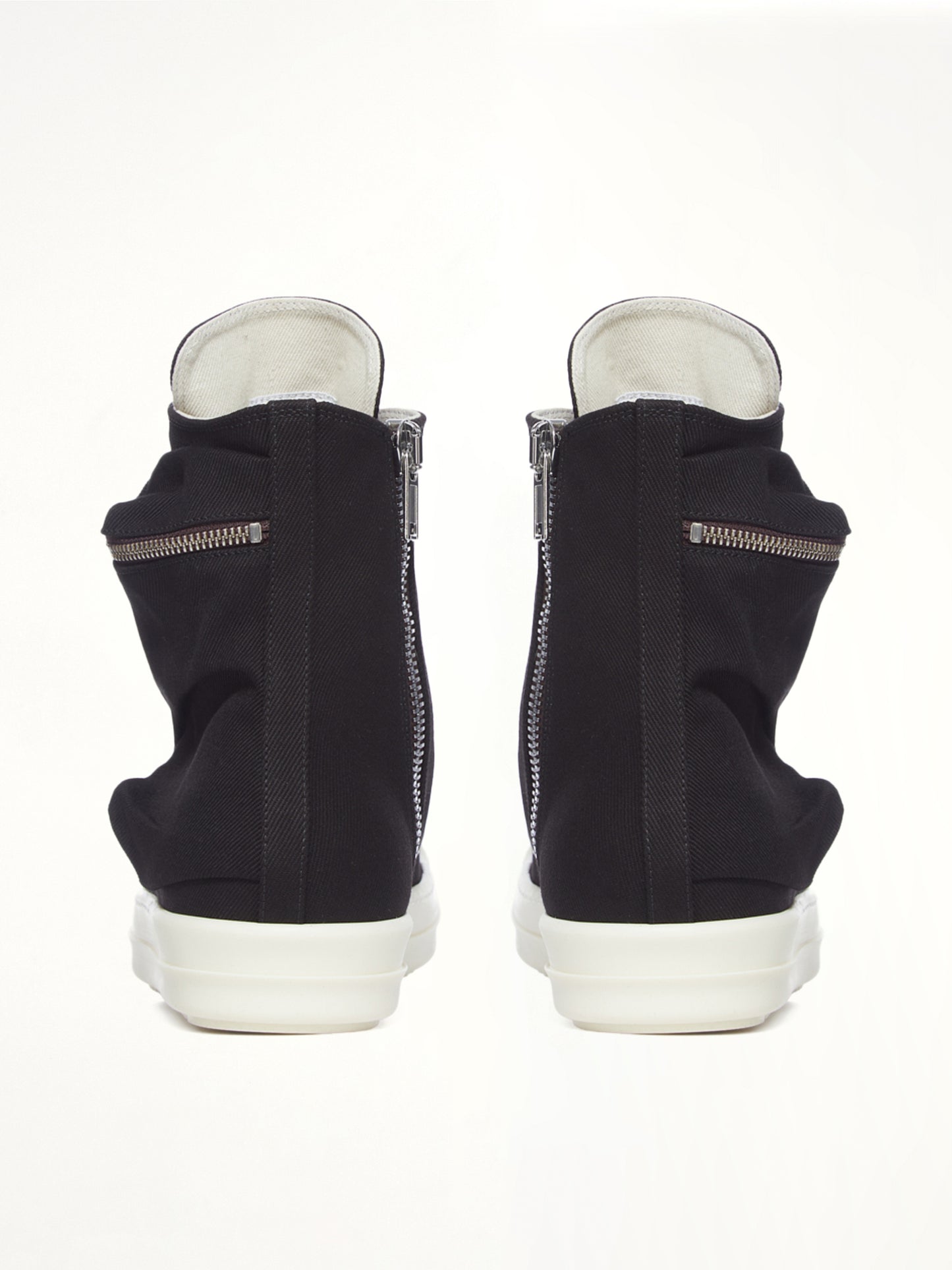Cargo Sneaks in Black/Milk