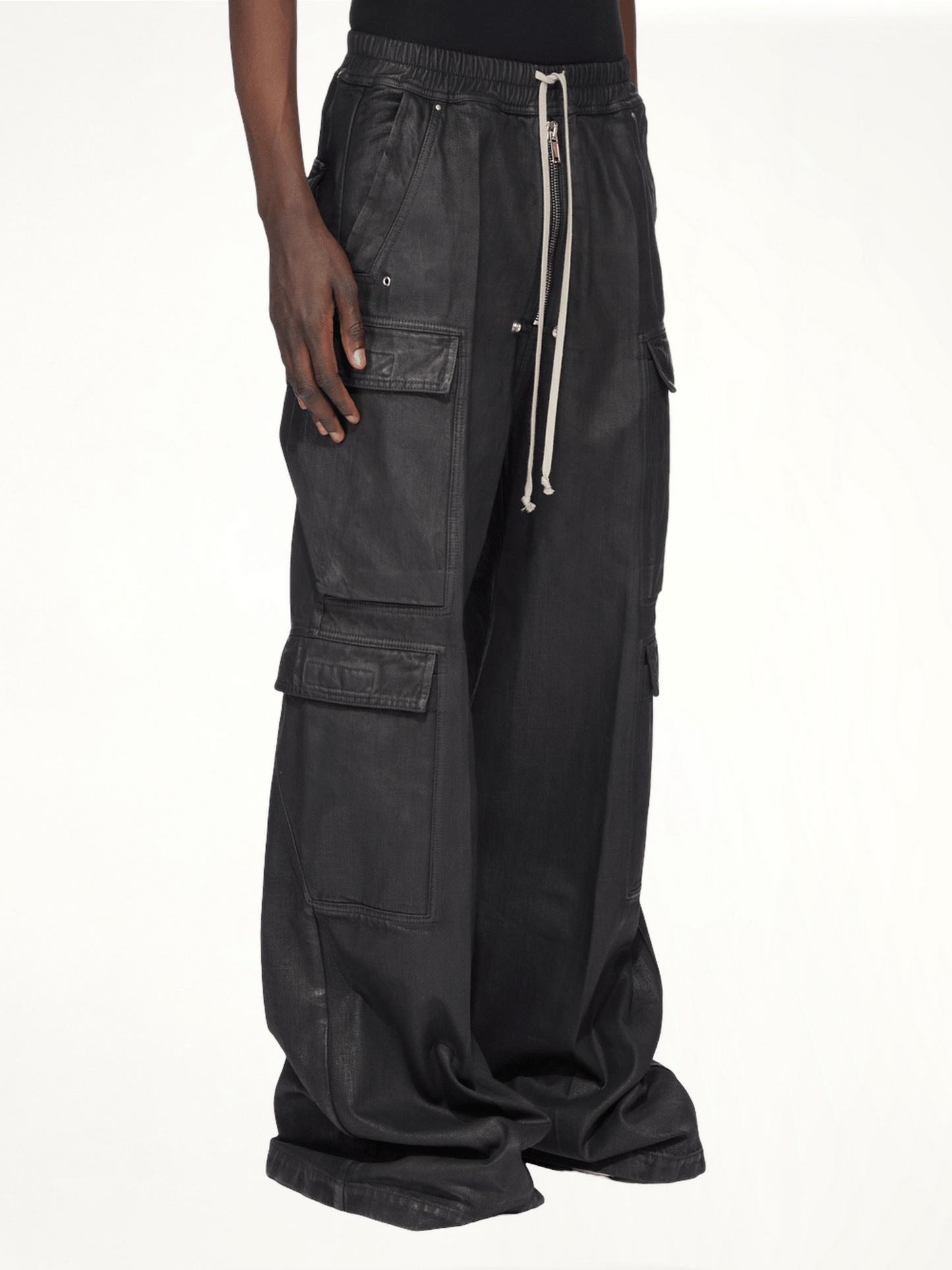 Double Cargo Jumbo Belas in Black