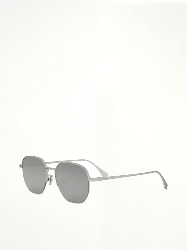 Fendi FE40004U 5517C Metal Sunglasess in Silver/Grey