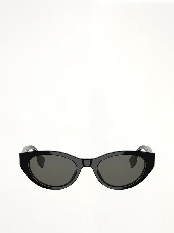 Fendi Lettering FE40209I 5101A Sunglasses in Black