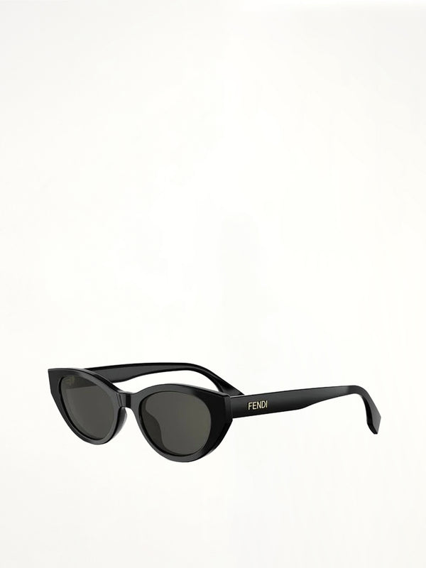 Fendi Lettering FE40209I 5101A Sunglasses in Black