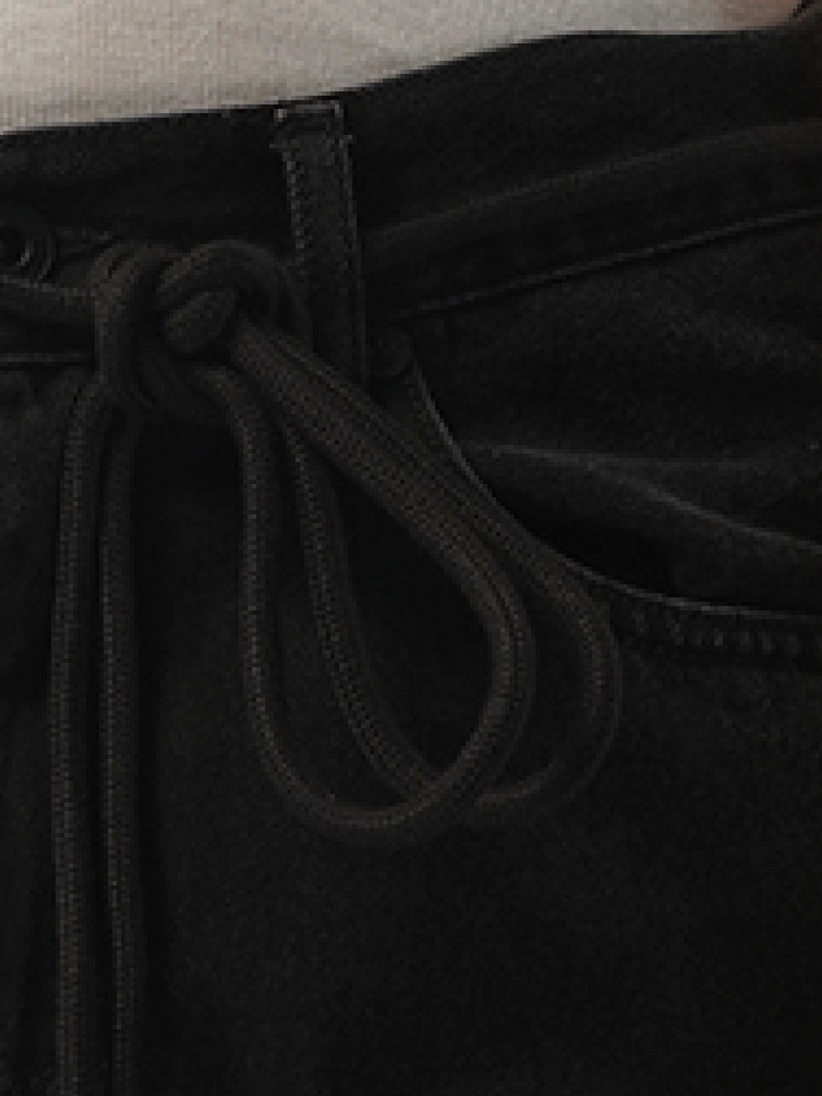 E.M Slim Jeans in Black