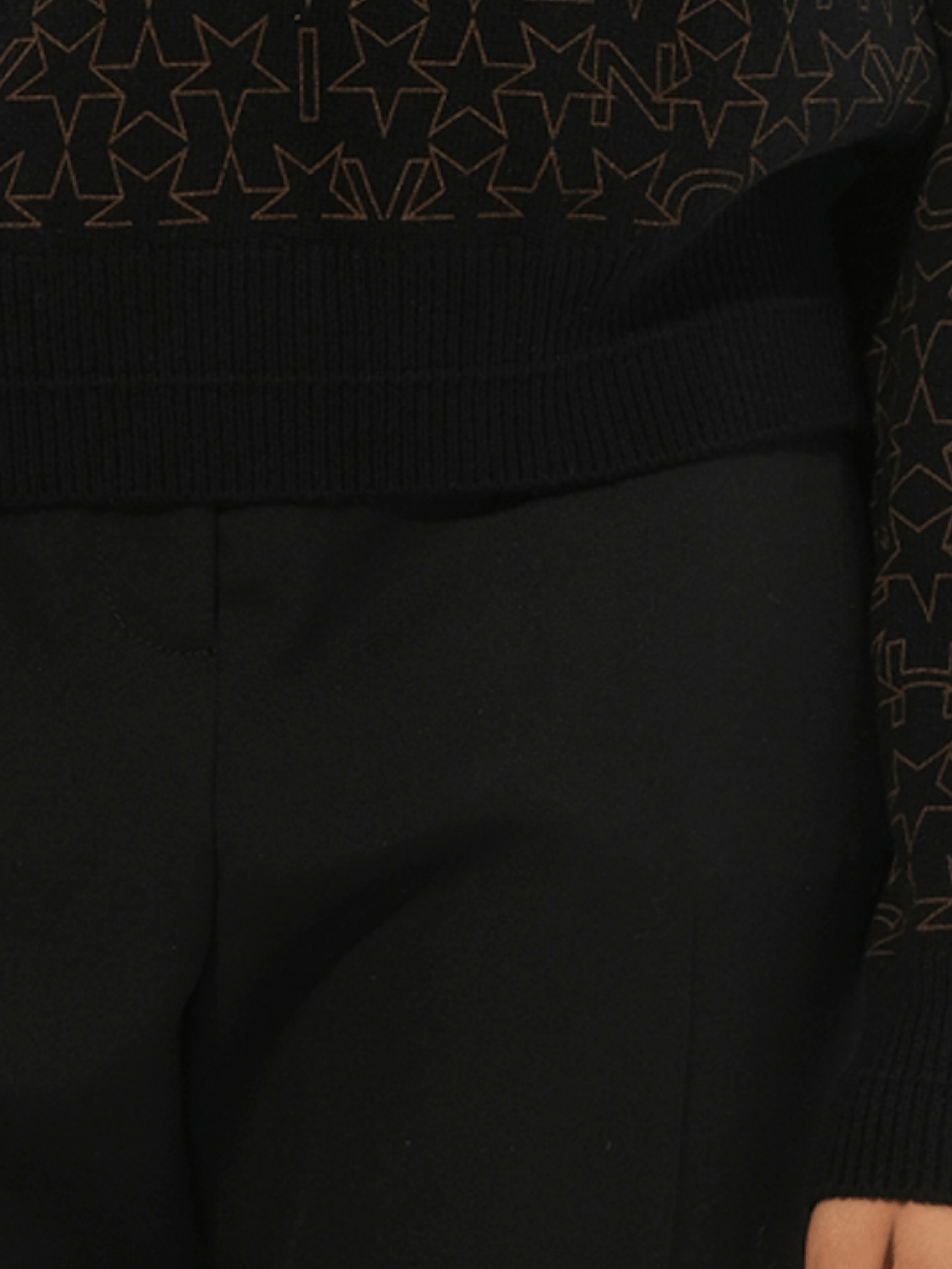 Star Sweatshirt in Black