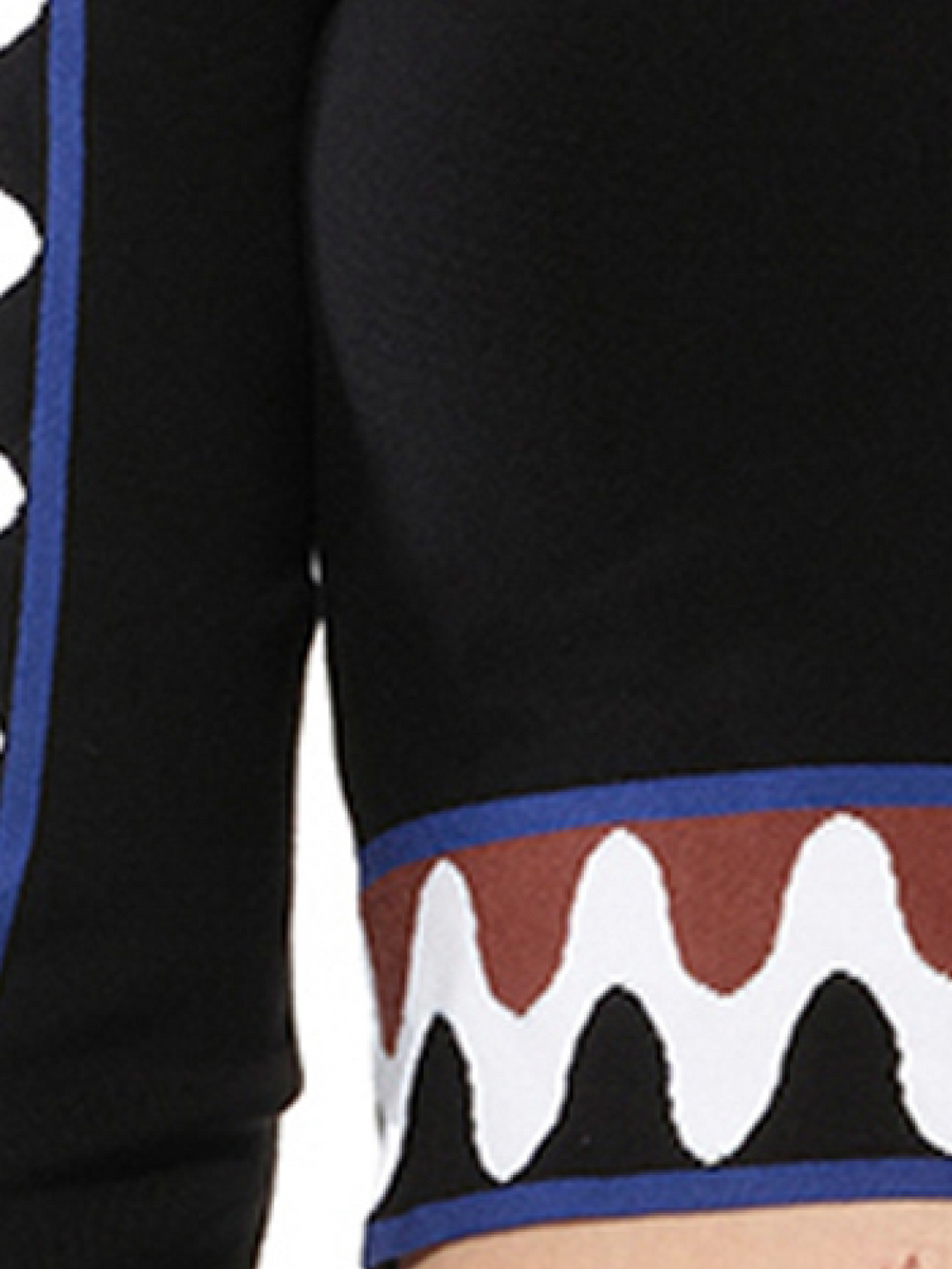 Pullover Sweater in Black